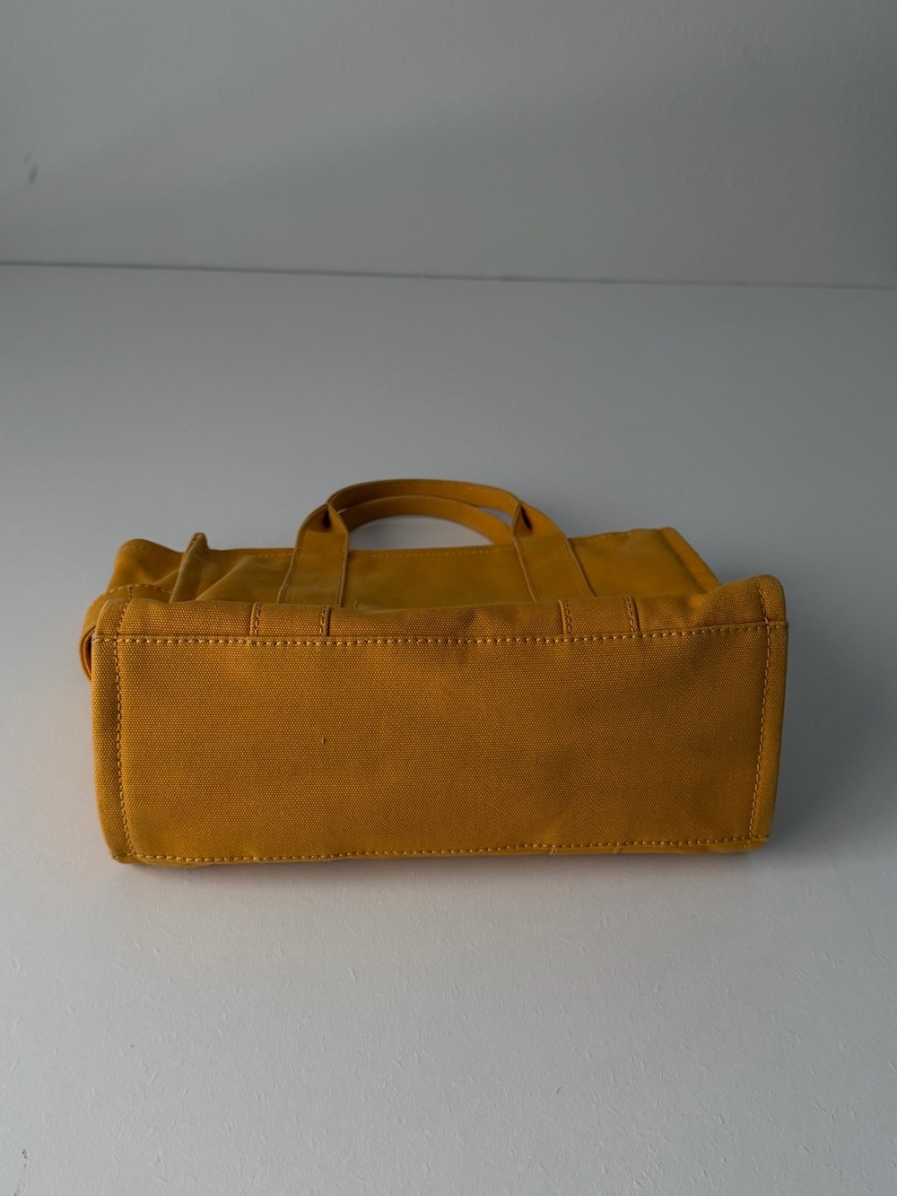 Marc Jacobโs Crossbody Canvas Tote Bag Yellow - Picture 4 of 6